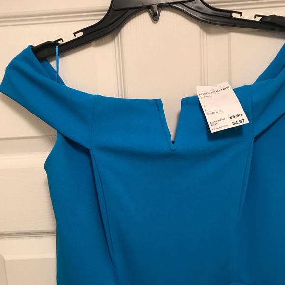 Love X Design Aqua Blue Off the Shoulder Dress Enclosed Zipper Back. New/ Large - Picture 4 of 7